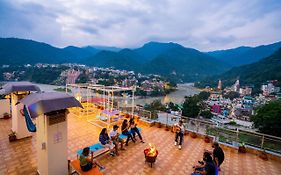 Gostops Rishikesh, Lakshman Jhula